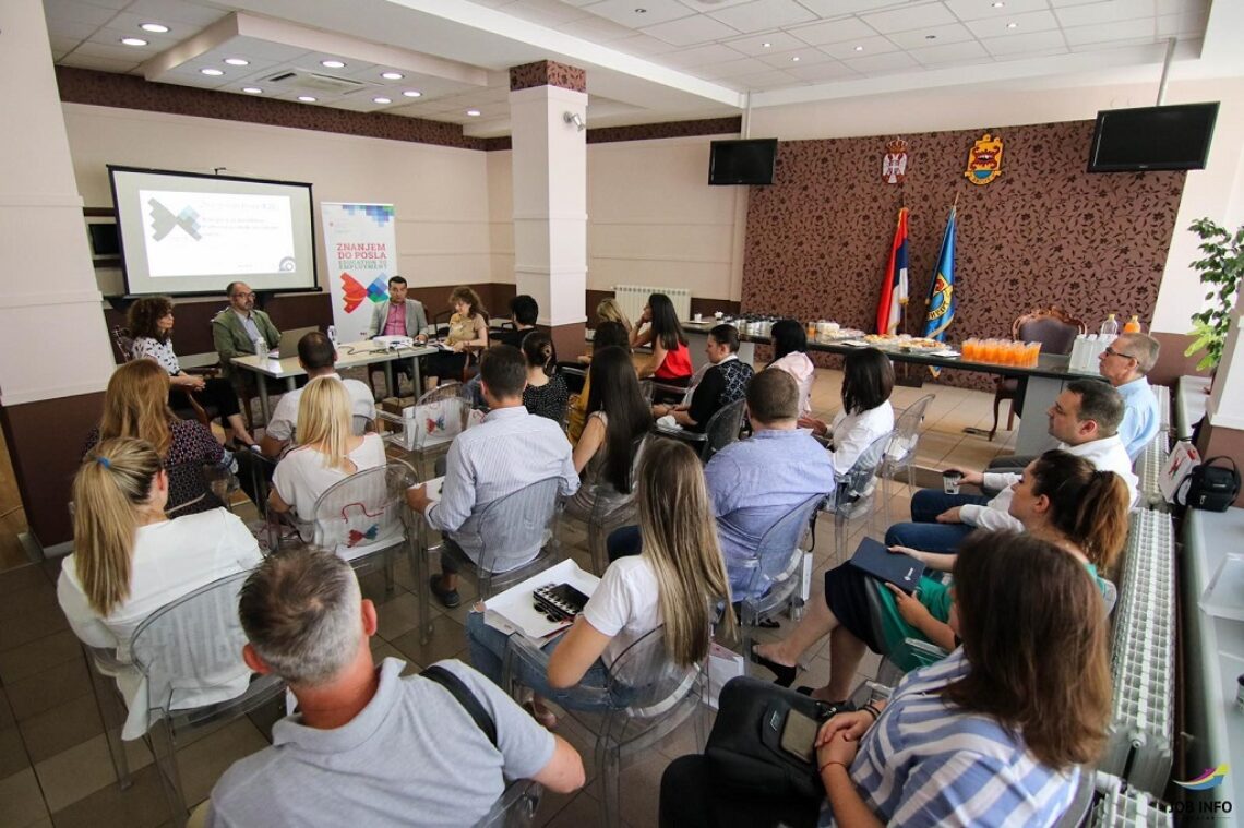 Info dan u Pirotu - Predstavljen Javni poziv za poslodavce projekta “Znanjem do posla”